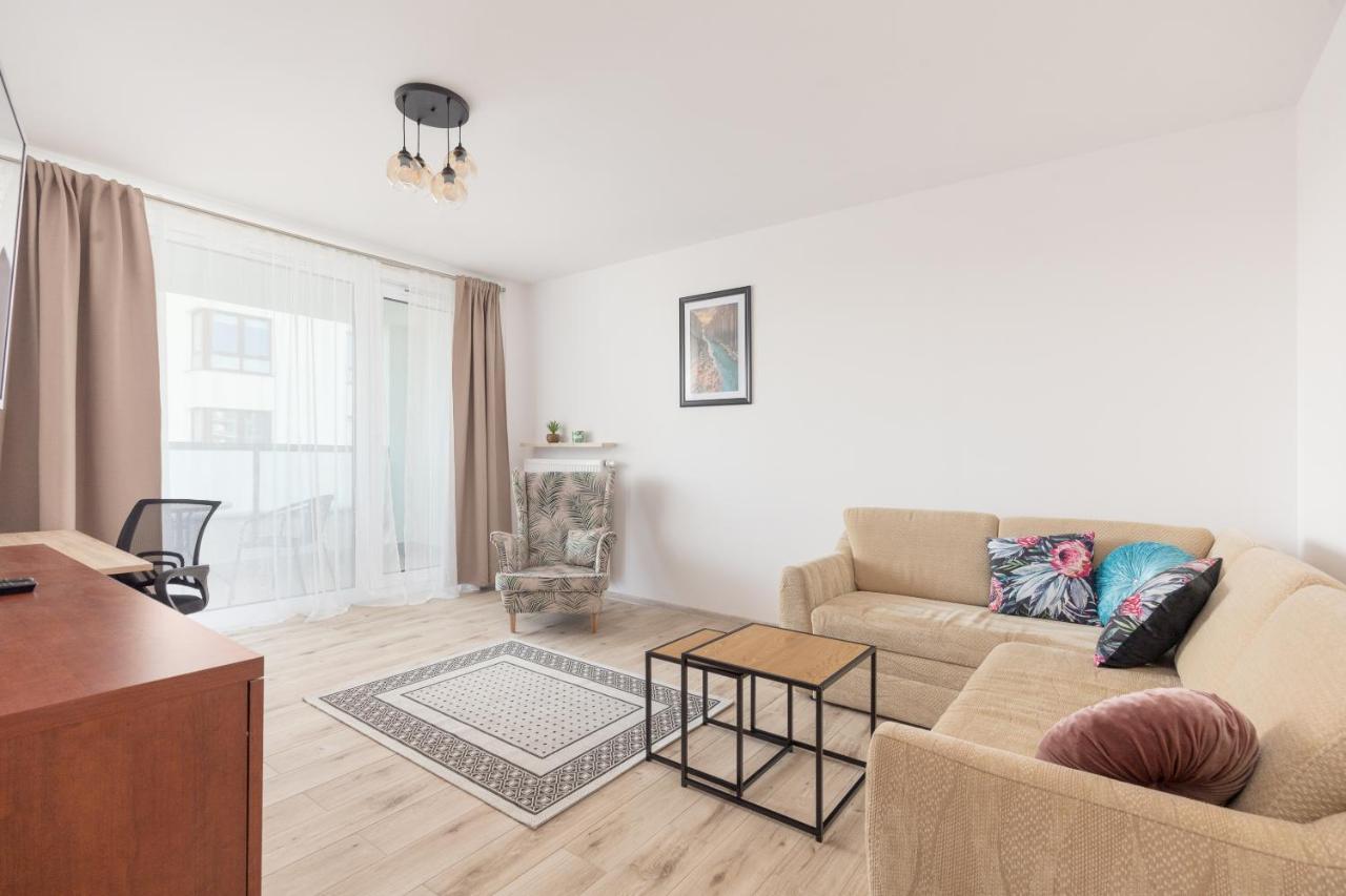 Metro Targówek Homely Apartment Varsovia Exterior foto
